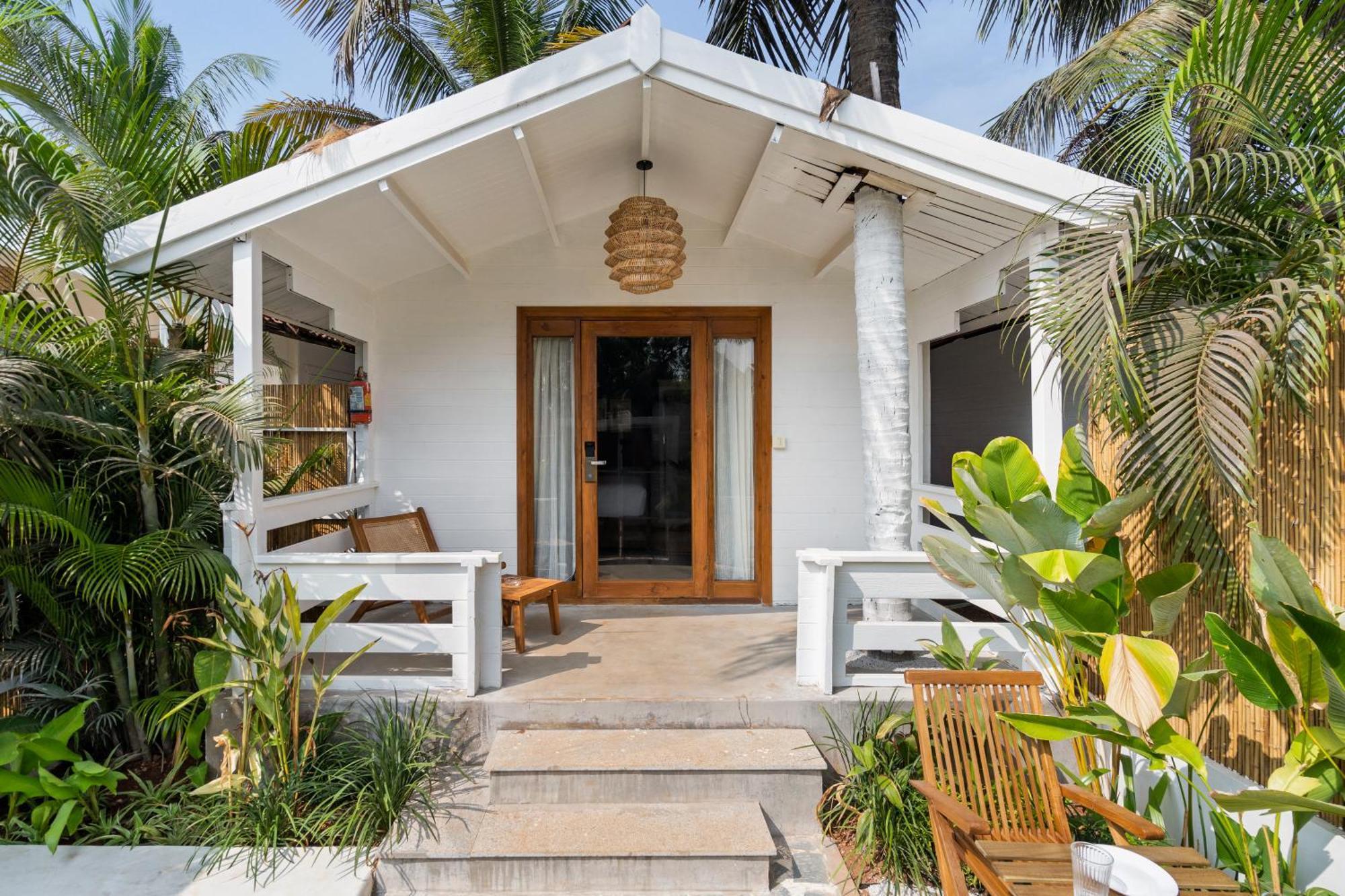 Hotel Azora By Ayatana, Goa Morjim Esterno foto